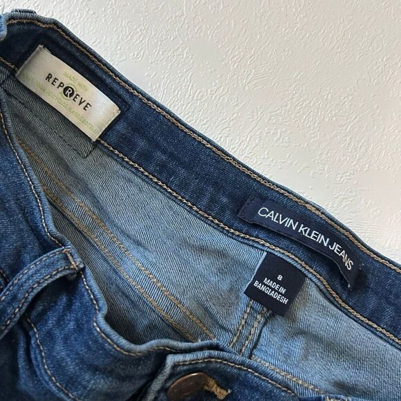 Calvin Klein Jeans Denim Cuffed Shorts Women’s Size 8 - Picture 3 of 7